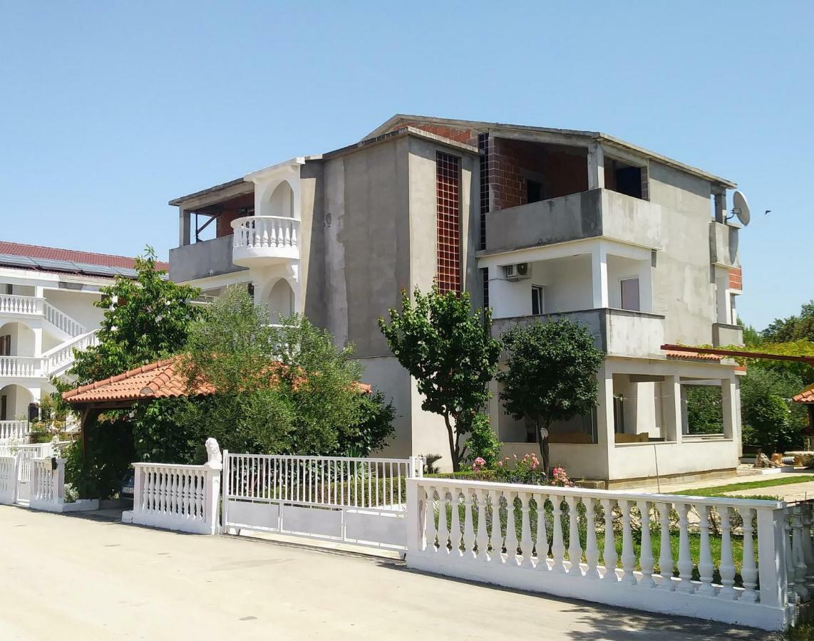 Villa Daja Biograd Na Moru Exteriör bild